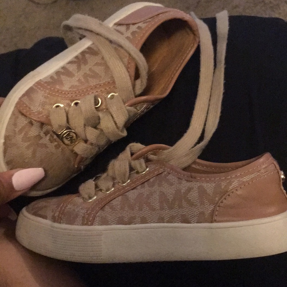 MK kid shoes